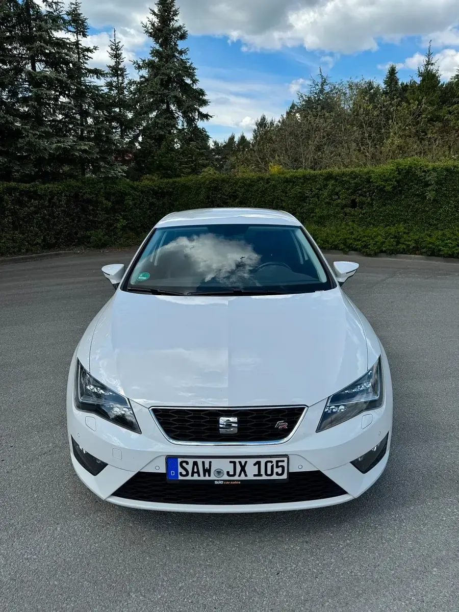 Używany Seat Leon FR 150 KM (110 kW) 2016 Biały Hatchback