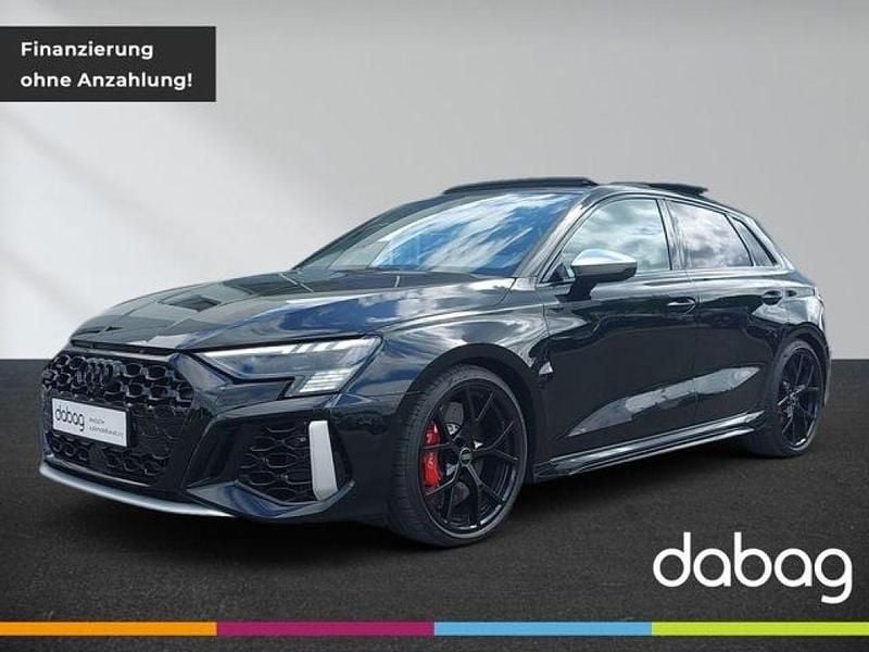 Mythosschwarz metallic Gebraucht 2024 Audi RS3 Sport Kleinwagen | 59.975 € (Guter Preis) - Bild 1/4