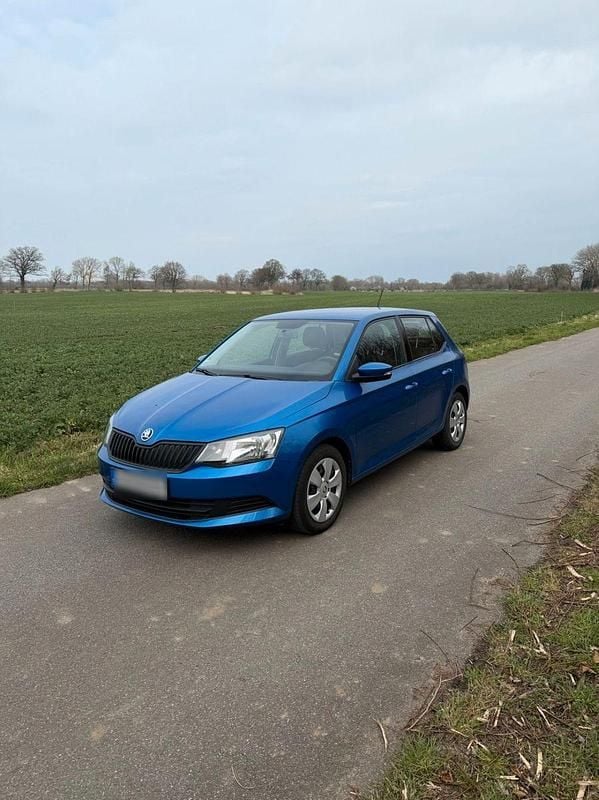 Gebraucht Skoda Fabia Cool Edition 60 PS (44 kW) 2016 Blau Kleinwagen