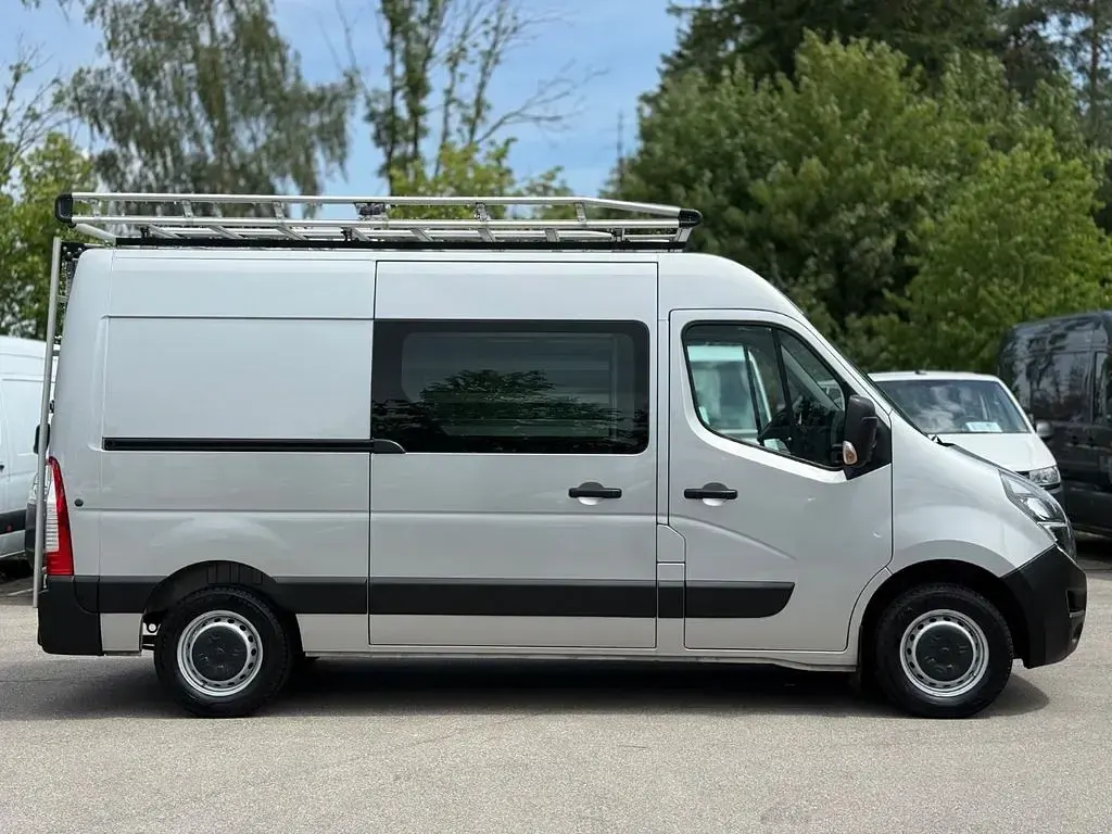 Gebraucht Opel Movano 150 PS (110 kW) 2021 Silber Van