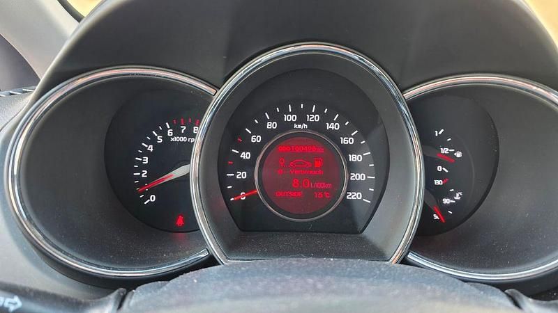 Gebraucht Kia Rio 84 PS (61 kW) 2016 Weiß Kleinwagen