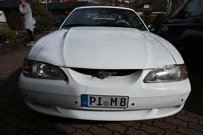 Gebraucht Ford Mustang GT 215 PS (158 kW) 1996 Weiß Cabrio