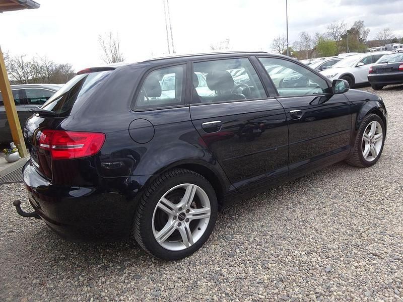 Gebraucht Audi A3 Attraction 140 PS (102 kW) 2010 Schwarz Kleinwagen