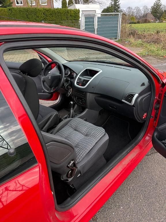 Gebraucht Peugeot 206+ 68 PS (50 kW) 2010 Rot Kleinwagen