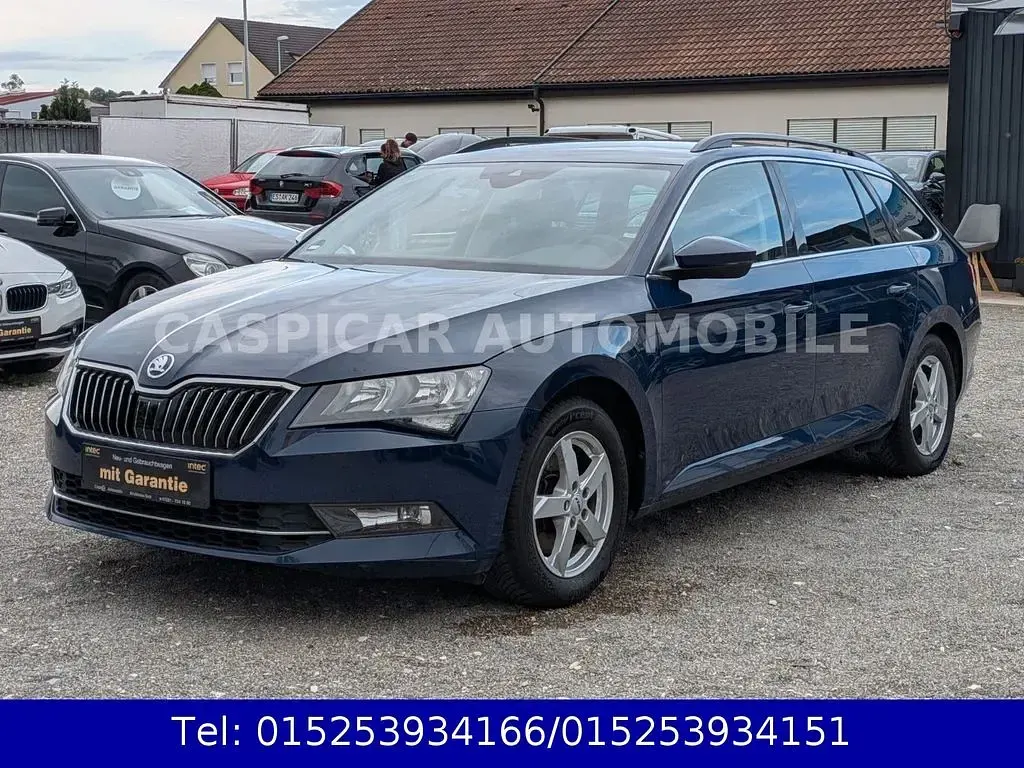 Gebraucht Skoda Superb 179 PS (131 kW) 2016 Blau Kombi