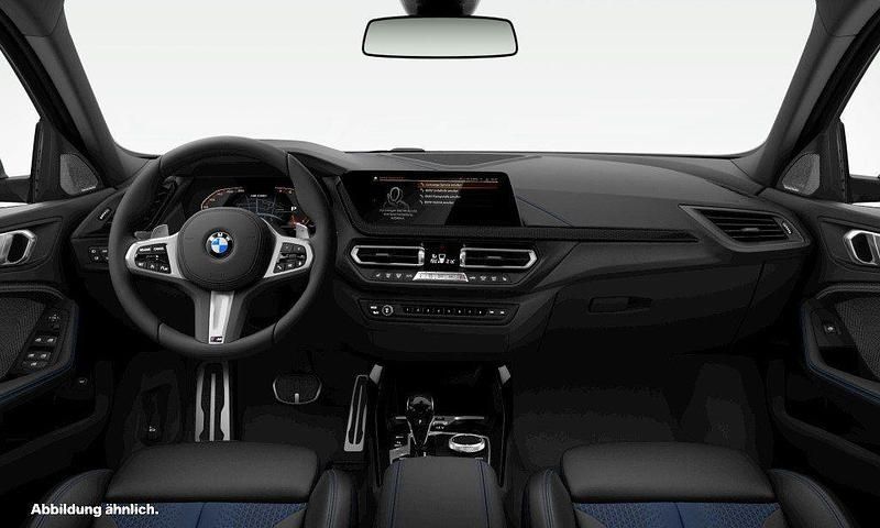 Gebraucht BMW M135 Performance 306 PS (225 kW) 2023 Blau Kleinwagen