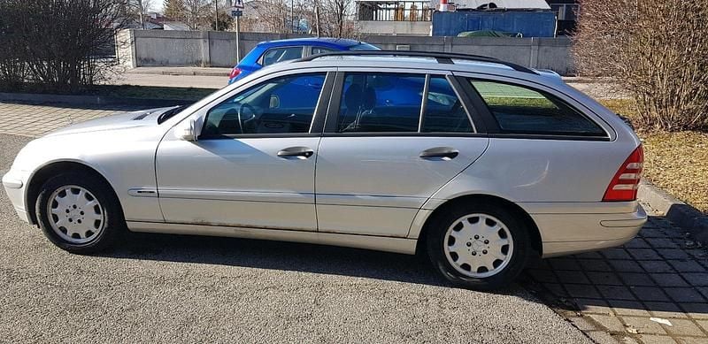 Usata Mercedes C180 143 CV (105 kW) 2002 Argento Station wagon