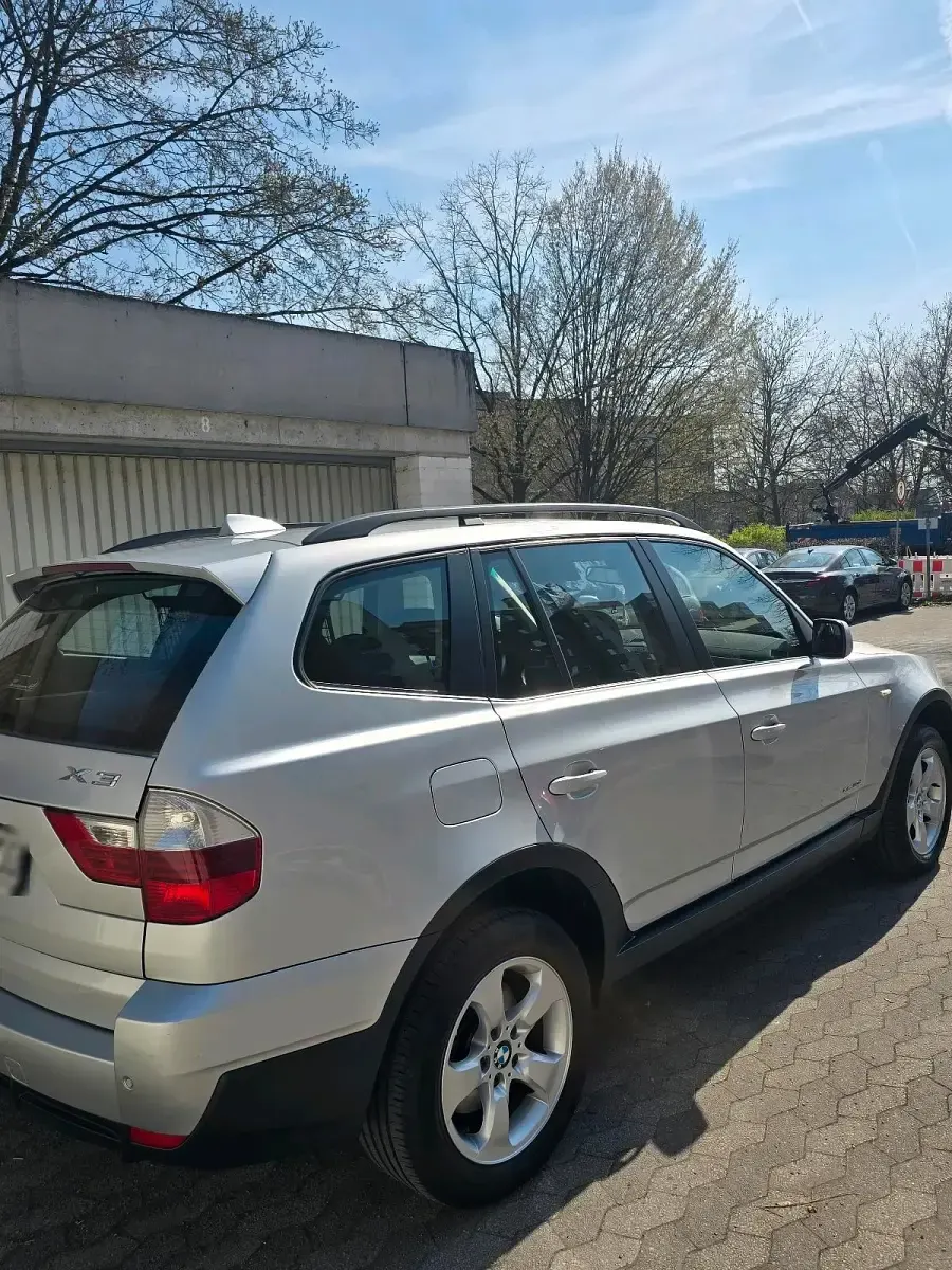 Gebraucht BMW X3 177 PS (130 kW) 2009 Silber SUV