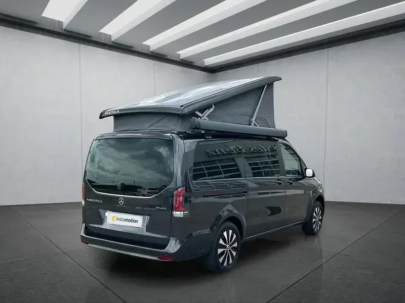 Gebraucht Mercedes V300 237 PS (174 kW) 2024 Grau Van / Kleinbus