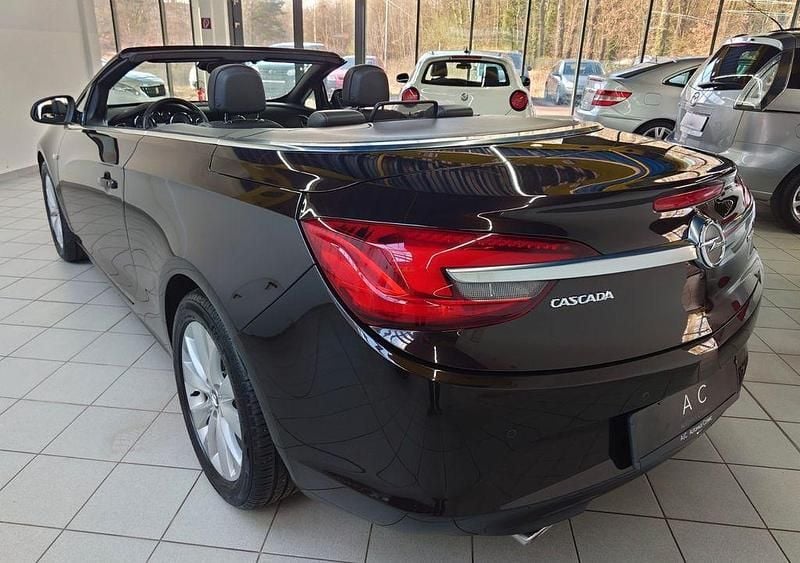 Gebraucht Opel Cascada Innovation 170 PS (125 kW) 2015 Mahagonibraun/darkmahagony Cabrio