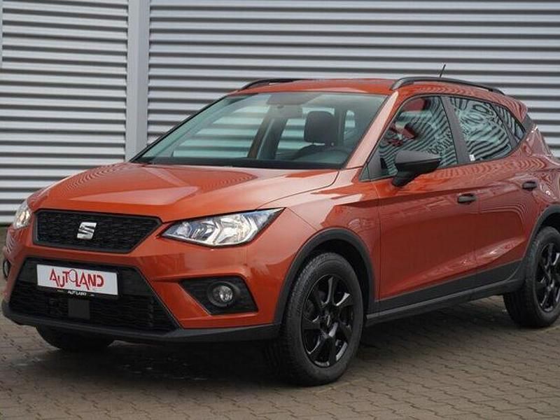 Usata Seat Arona Reference 115 CV (84 kW) 2020 Arancione SUV