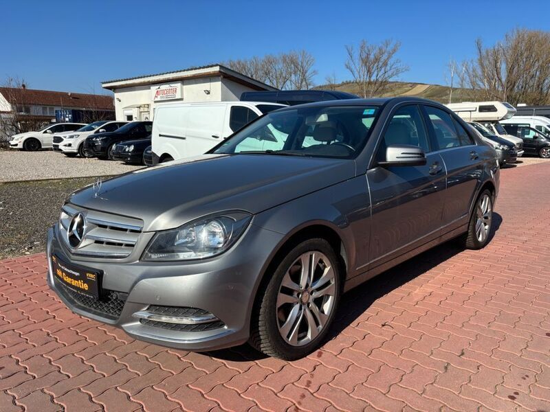 Silber Gebraucht 2013 Mercedes C250 Limousine | 15.990 € (Fairer Preis) - Bild 1/4