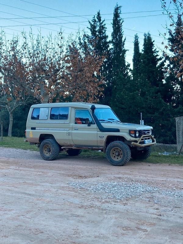 Gebraucht Toyota Land Cruiser 140 PS (102 kW) 2002 Beige SUV