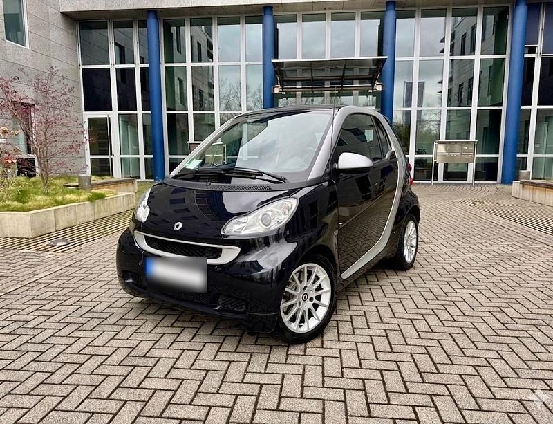 Gebraucht Smart ForTwo Coupé 71 PS (52 kW) 2011 Schwarz Coupé