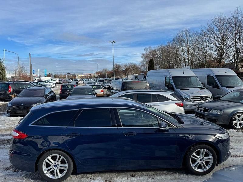 Gebraucht Ford Mondeo Titanium 203 PS (149 kW) 2018 Blau Limousine