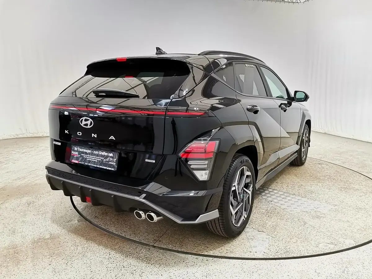 Gebraucht Hyundai Kona N Line 199 PS (146 kW) 2024 Abyss black / mic SUV