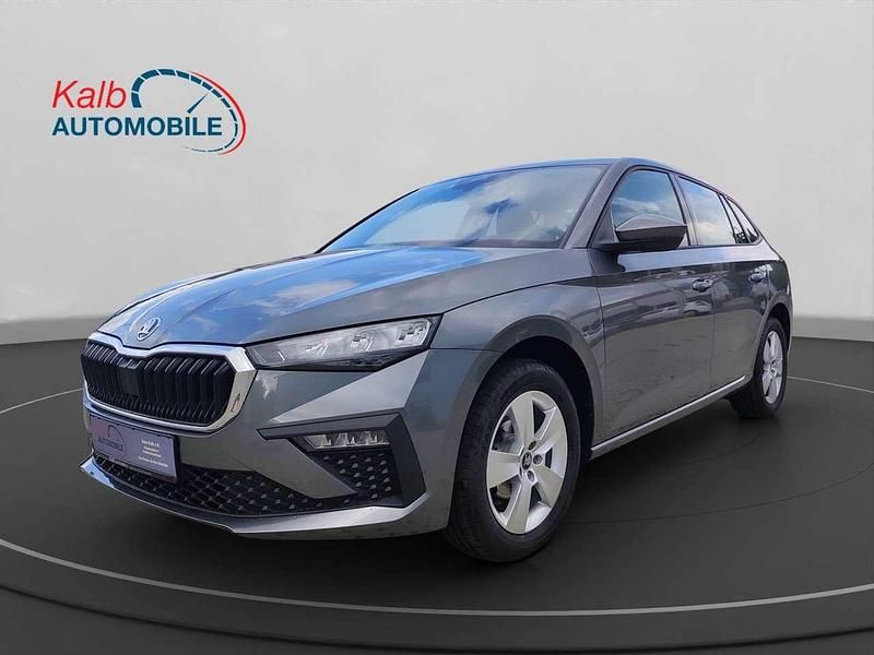 Grau Neu 2025 Skoda Scala Selection Kleinwagen | 23.444 € (Teuer) - Bild 1/4