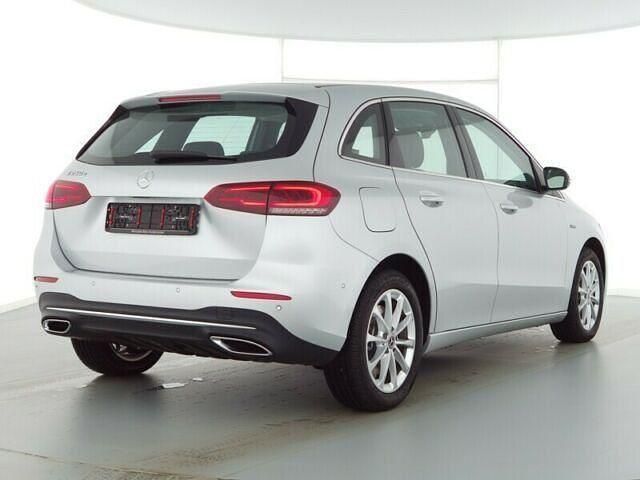 Gebraucht Mercedes B250e Progressive 160 PS (117 kW) 2020 Silber Van / Kleinbus