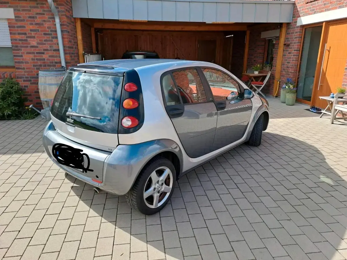 Usata Smart ForFour Passion 99 CV (72 kW) 2004 Grigio Utilitaria