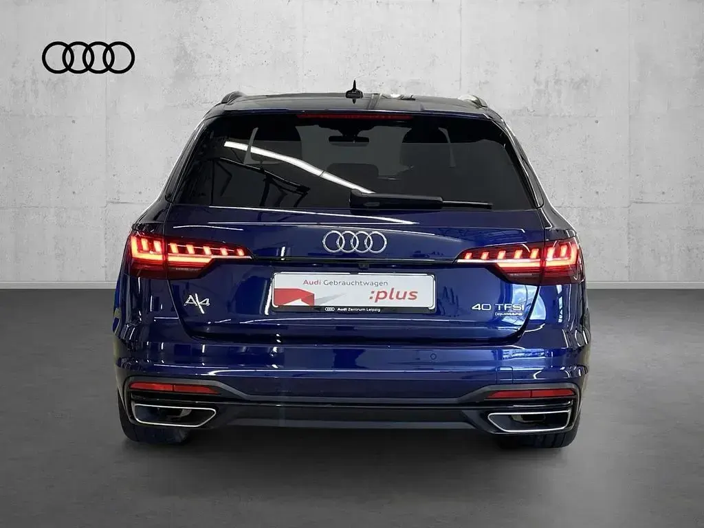 Gebraucht Audi A4 Ambiente 204 PS (150 kW) 2022 Navarrablau metallic Kombi