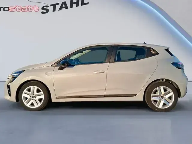 Gebraucht Renault Clio V Evolution 91 PS (66 kW) 2025 Silber Limousine