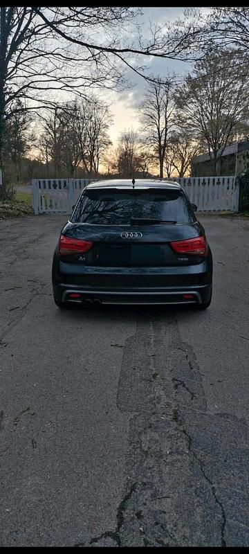 Gebraucht Audi A1 184 PS (135 kW) 2011 Schwarz Kleinwagen