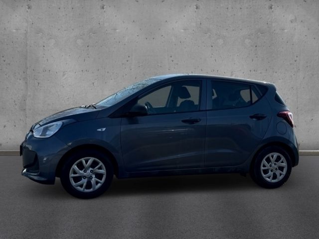 Gebraucht Hyundai i10 Classic 67 PS (49 kW) 2017 Grau Kleinwagen