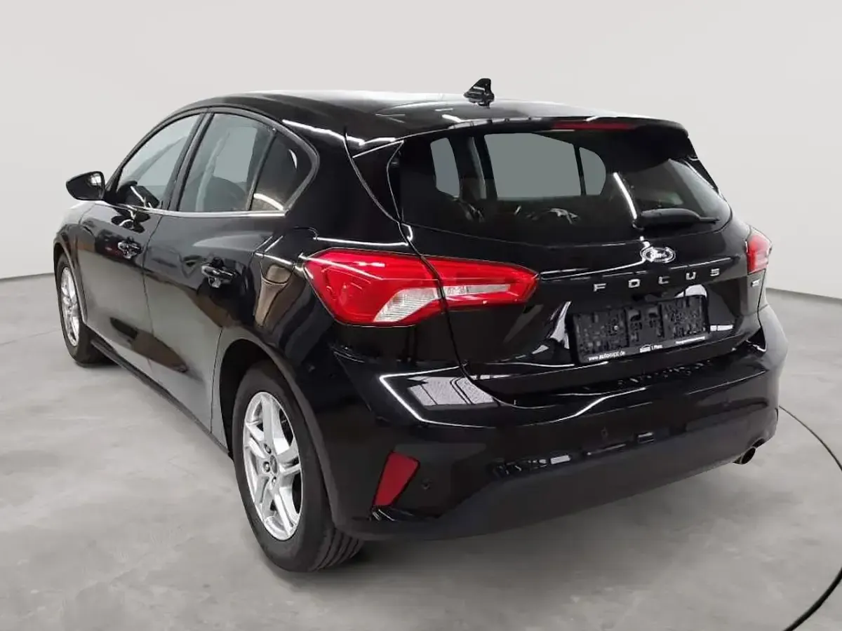 Gebraucht Ford Focus Cool & Connect 125 PS (91 kW) 2022 Obsidianschwarz metallic Limousine