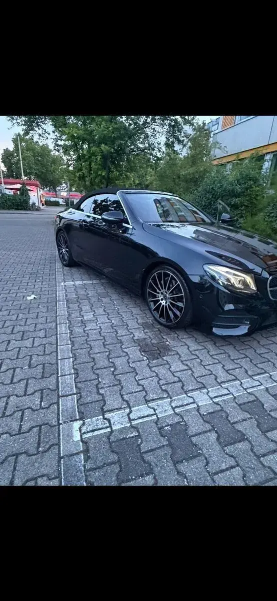 Gebraucht Mercedes E200 Premium 184 PS (135 kW) 2018 Schwarz Cabrio