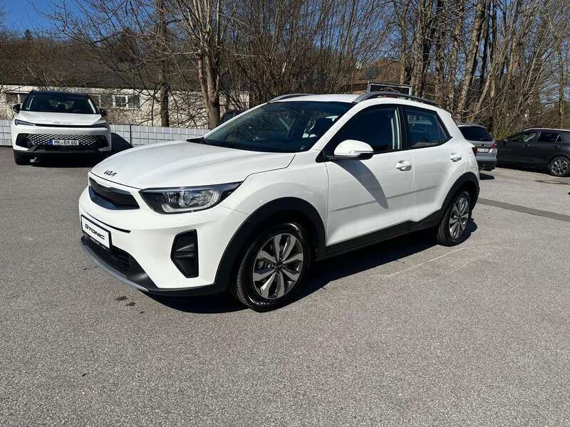 (ud) schneeweiss Neu 2025 Kia Stonic Vision SUV | 21.990 € (Fairer Preis) - Bild 1/4