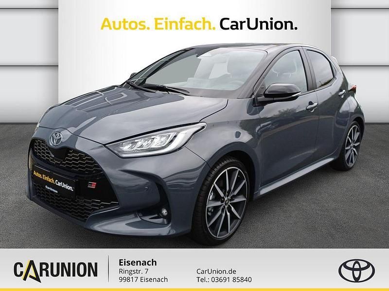 Grau Neu 2025 Toyota Yaris Hybrid Limousine | 29.890 € (Fairer Preis) - Bild 1/4