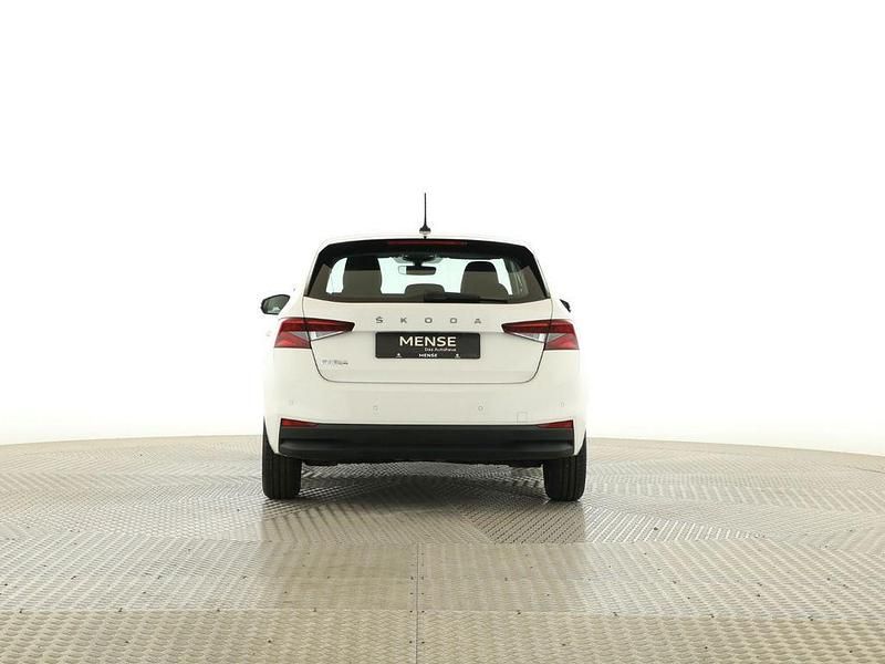 Gebraucht Skoda Fabia Active 80 PS (58 kW) 2023 Candyweiß Kleinwagen