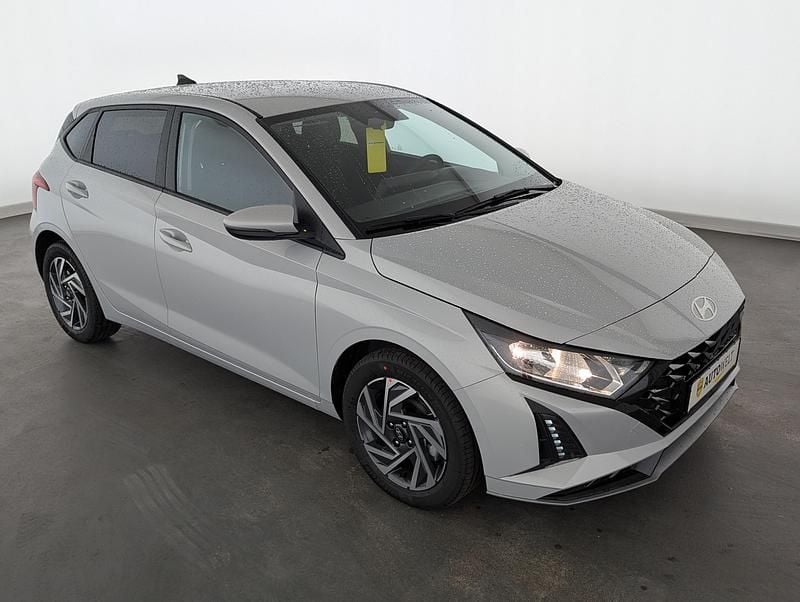 Gebraucht Hyundai i20 Trend 101 PS (74 kW) 2026 Silber Kleinwagen