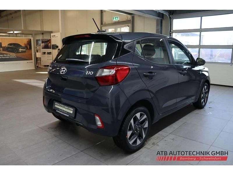 Gebraucht Hyundai i10 Trend 79 PS (58 kW) 2024 Met (grau Kleinwagen