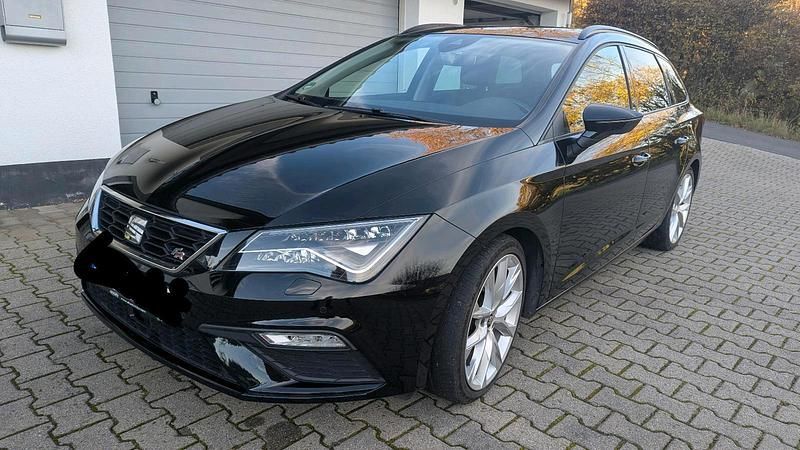 Schwarz Gebraucht 2017 Seat Leon FR Kombi | 16.000 € (Fairer Preis) - Bild 1/4