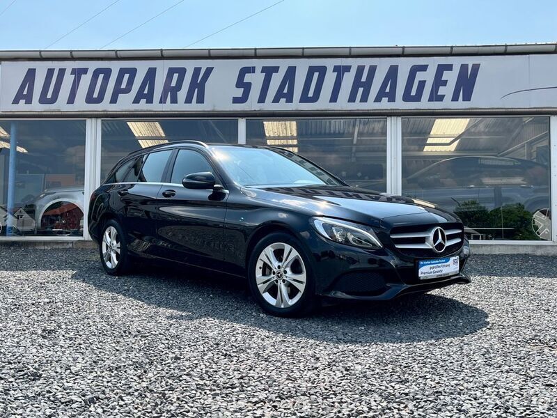 Schwarz Gebraucht 2017 Mercedes C220 Business Limousine | 14.990 € (Fairer Preis) - Bild 1/4