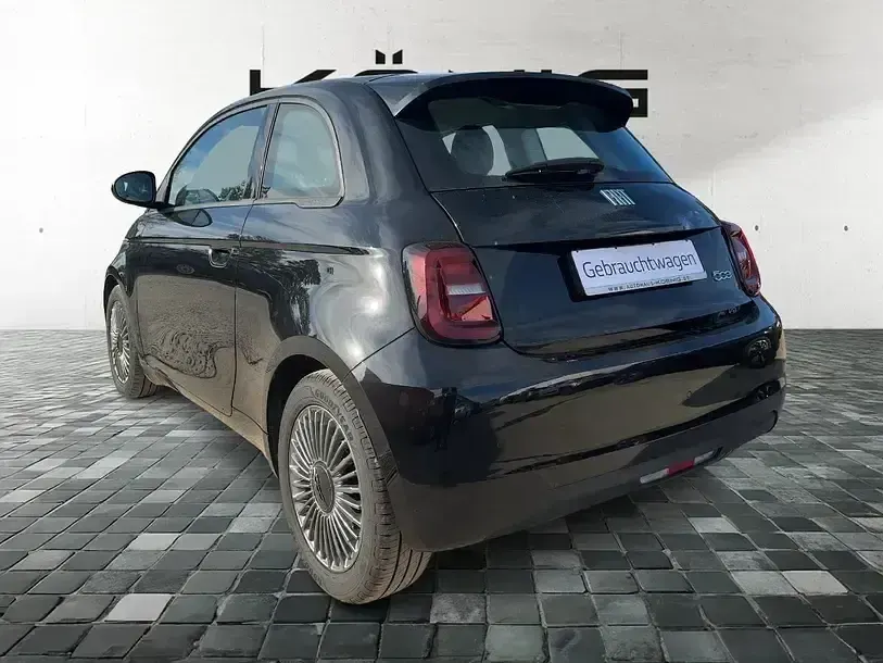 Gebraucht Fiat 500e Icon 86 kW (118 PS) 2022 Schwarz Kleinwagen