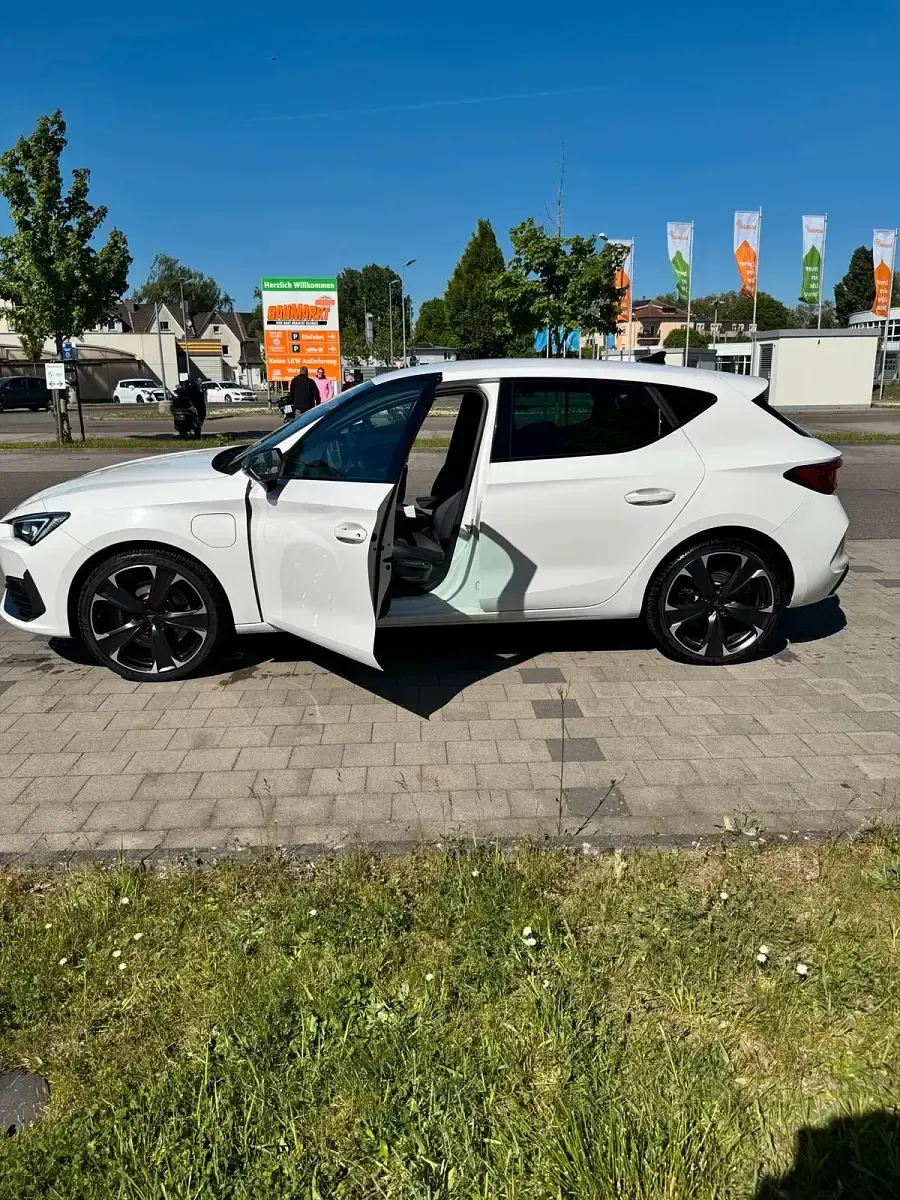 Usata Cupra Leon VZ 245 CV (180 kW) 2021 Bianco Berlina
