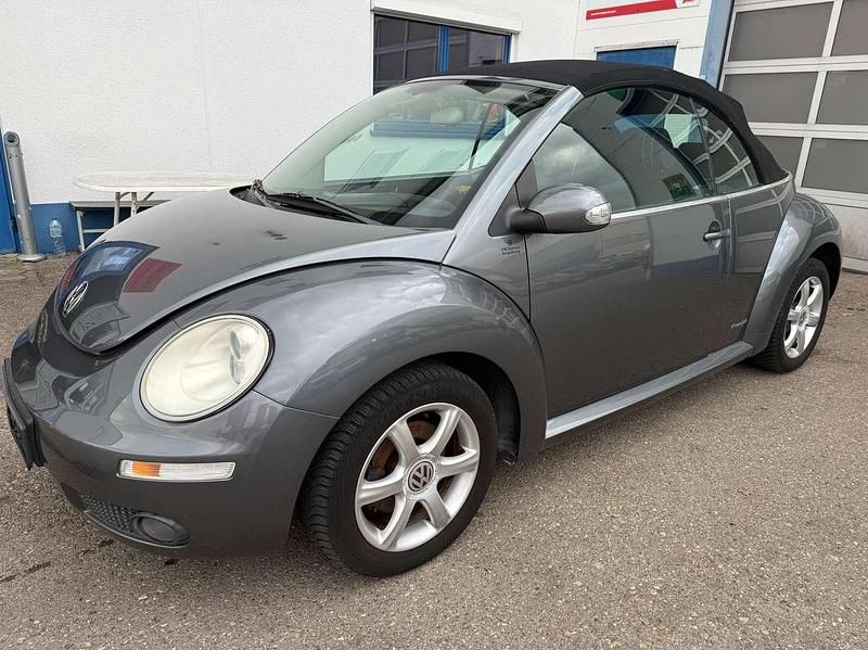 Gebraucht VW New Beetle 102 PS (75 kW) 2010 Platinum grey metallic Kleinwagen