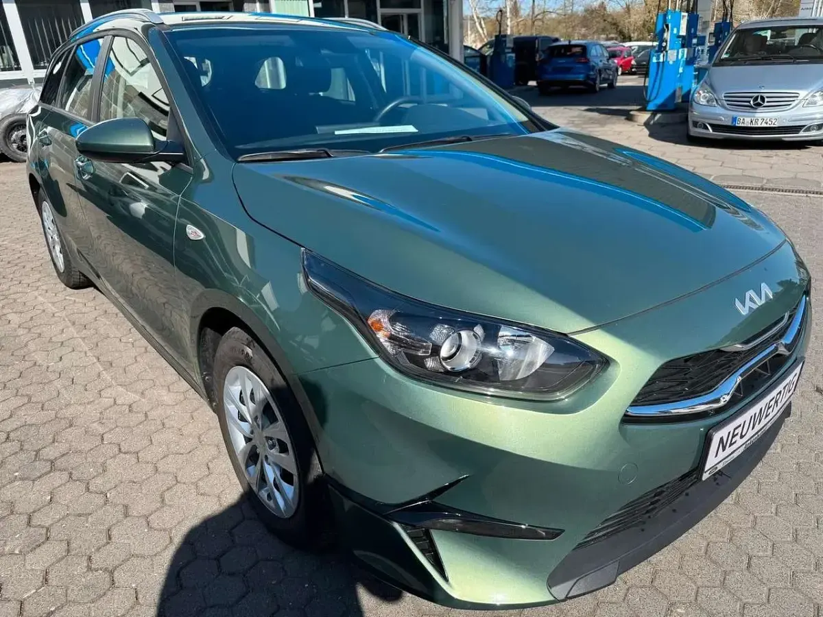 Używany Kia Ceed 101 KM (74 kW) 2022 Andere Hatchback