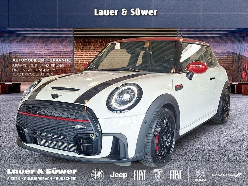 Weiß Gebraucht 2022 Mini John Cooper Works Kleinwagen | 31.900 € (Fairer Preis) - Bild 1/4