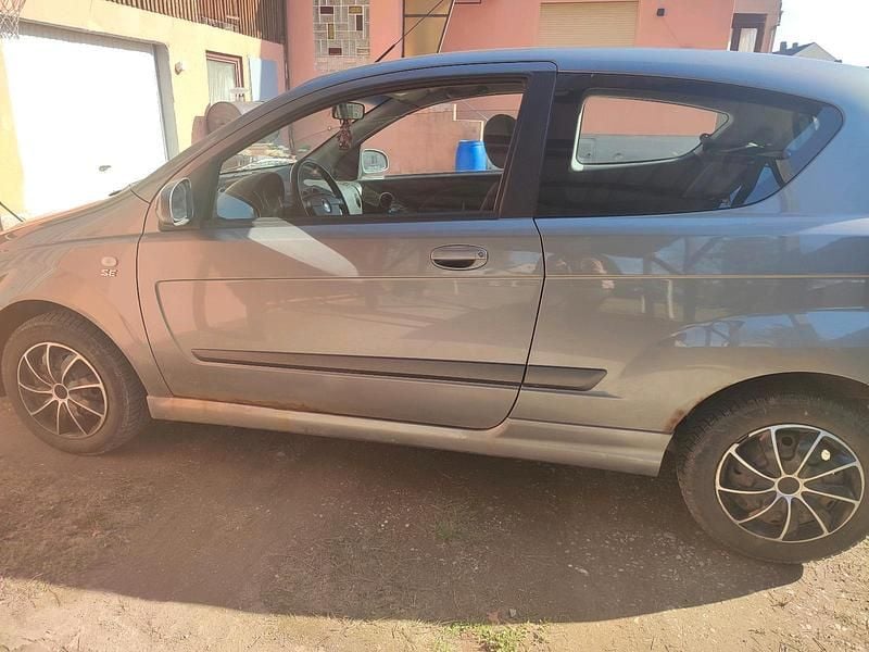 Gebraucht Chevrolet Kalos 72 PS (52 kW) 2006 Grau Kleinwagen