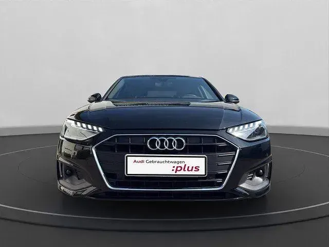 Gebraucht Audi A4 Sport 136 PS (100 kW) 2023 Schwarz Limousine