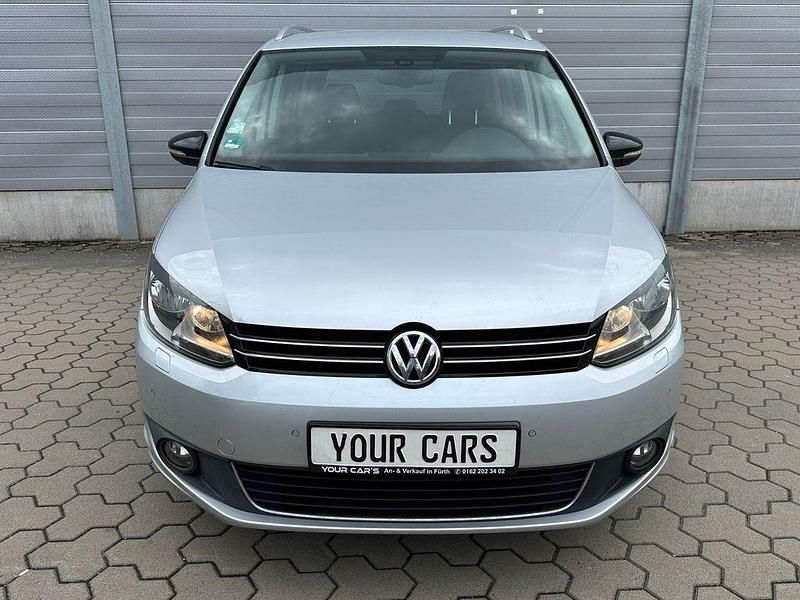 Gebraucht VW Touran Style 105 PS (77 kW) 2011 Silber Van / Kleinbus