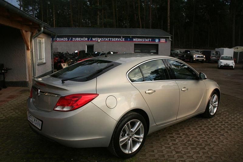 Gebraucht Opel Insignia Edition 140 PS (102 kW) 2009 Limousine