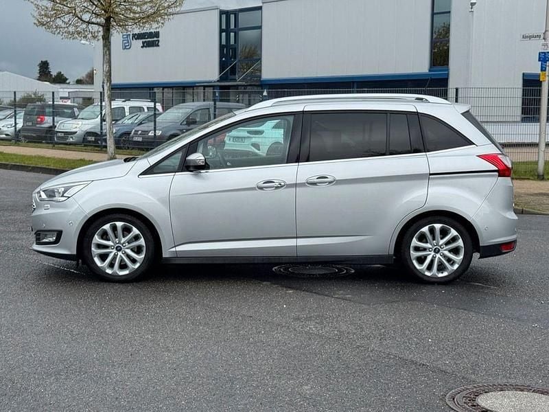 Gebraucht Ford Grand C-Max Titanium 150 PS (110 kW) 2019 Grau Van / Kleinbus