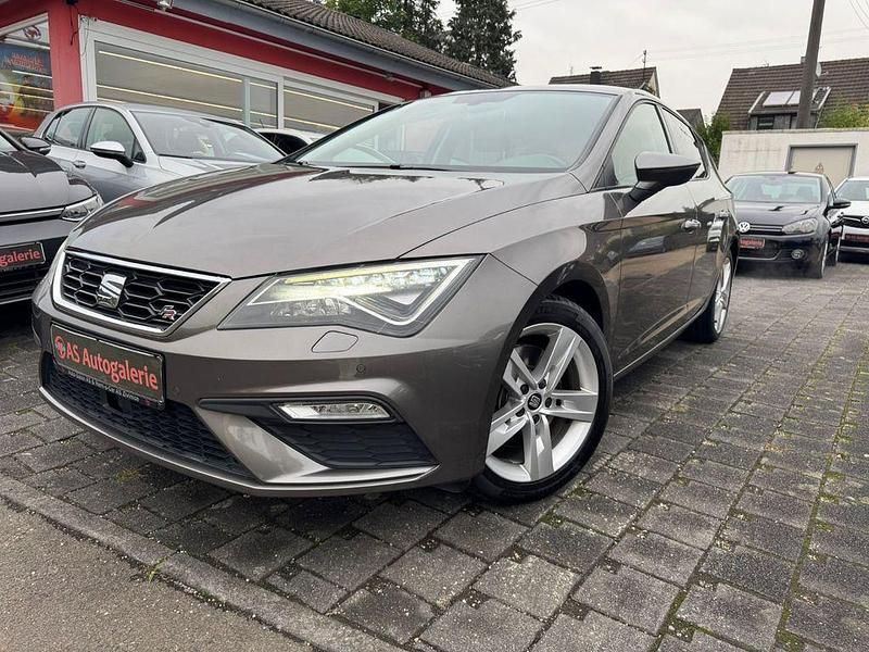 Grau Gebraucht 2017 Seat Leon FR Limousine | 11.999 € (Guter Preis) - Bild 1/4