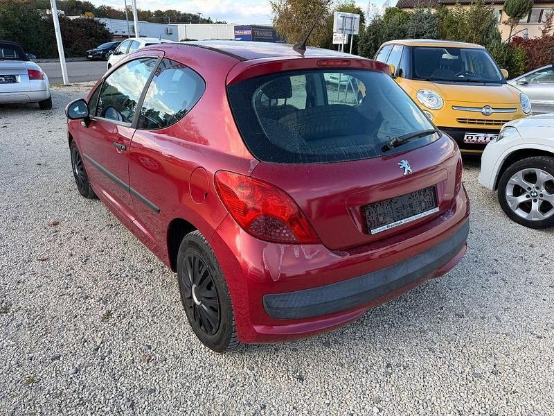 Gebraucht Peugeot 207 Filou 73 PS (53 kW) 2007 Rot Limousine