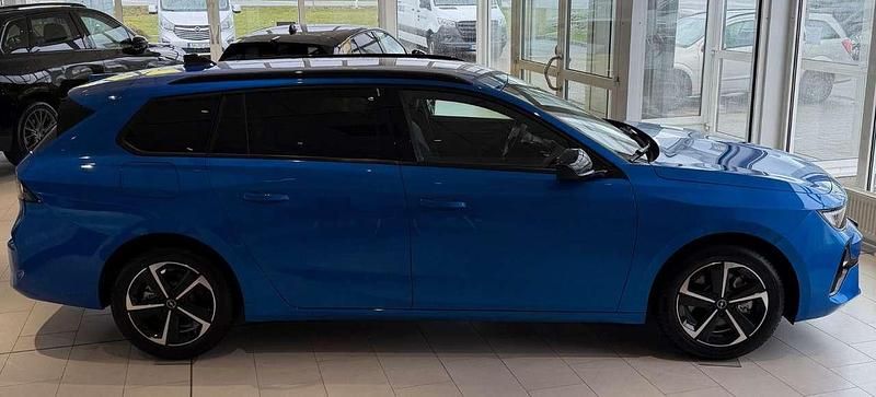 Gebraucht Opel Astra 131 PS (96 kW) 2024 Blau Kombi