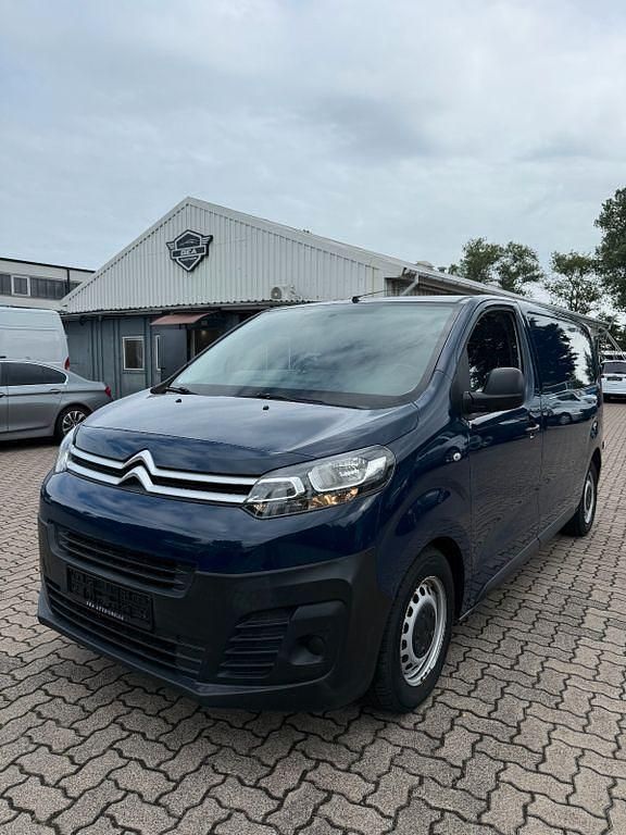 Blau Gebraucht 2018 Citroën Jumpy Van / Kleinbus | 12.499 € (Guter Preis) - Bild 1/4